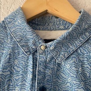 Unique blue pattern button up